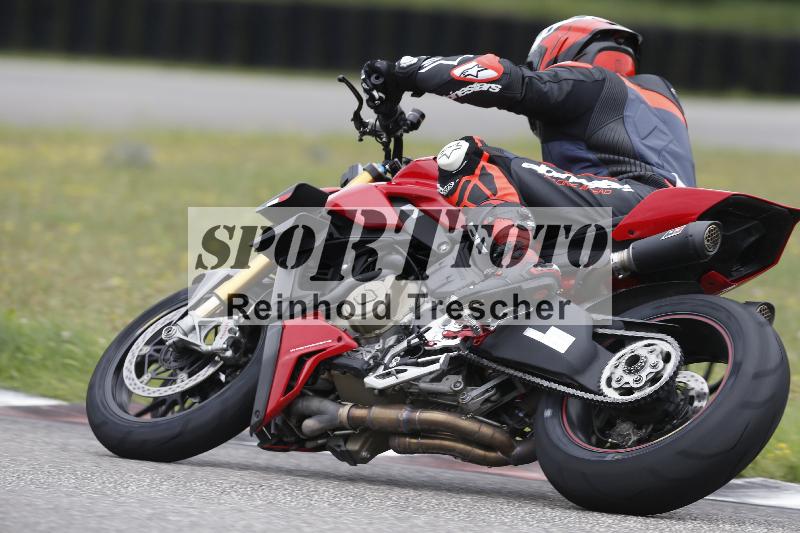 /37 28.07.2025 Dunlop Ride und Test Day ADR/Einsteiger gruen/25